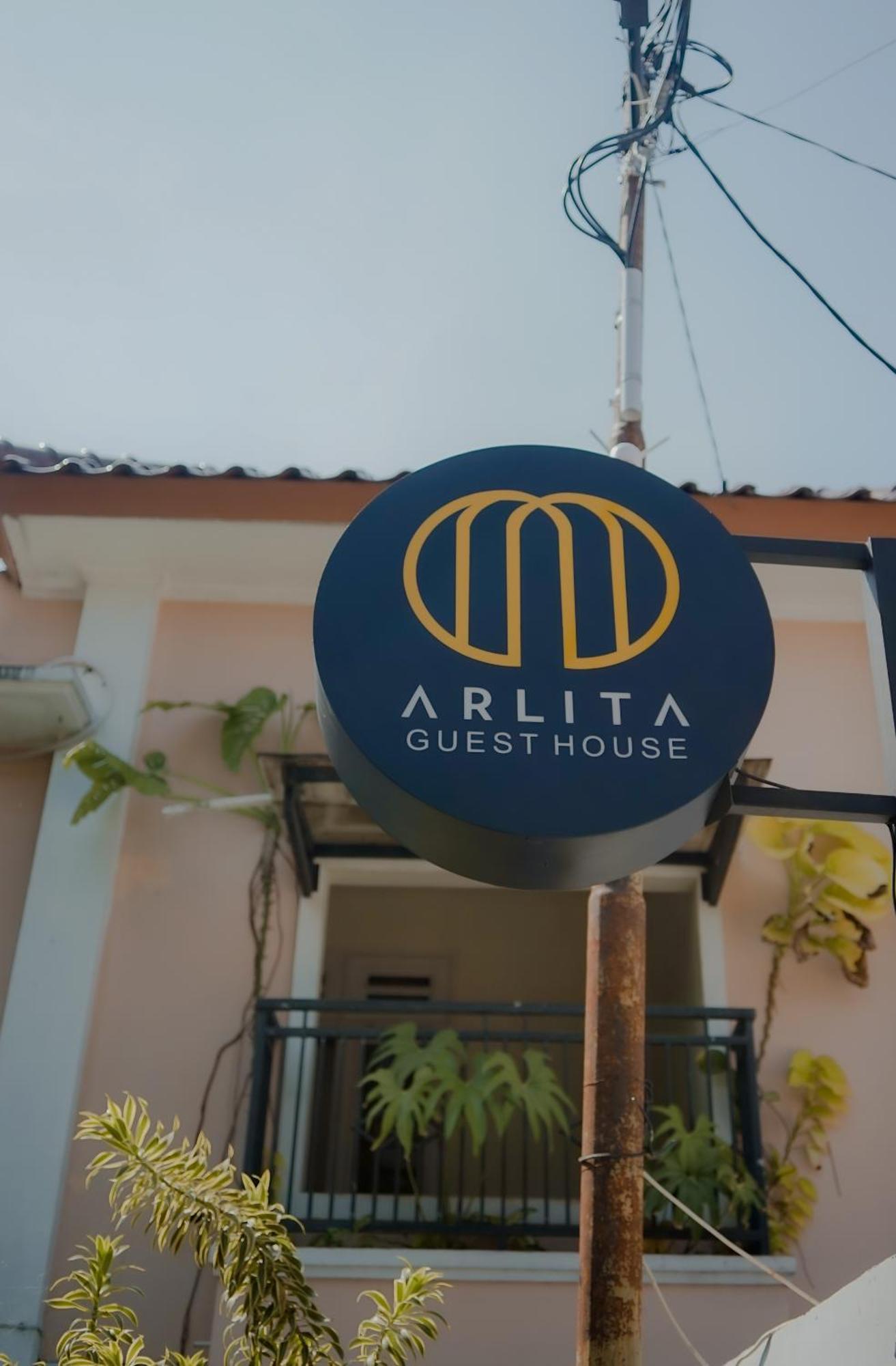 סיאנג'ור Arlita Guesthouse מראה חיצוני תמונה