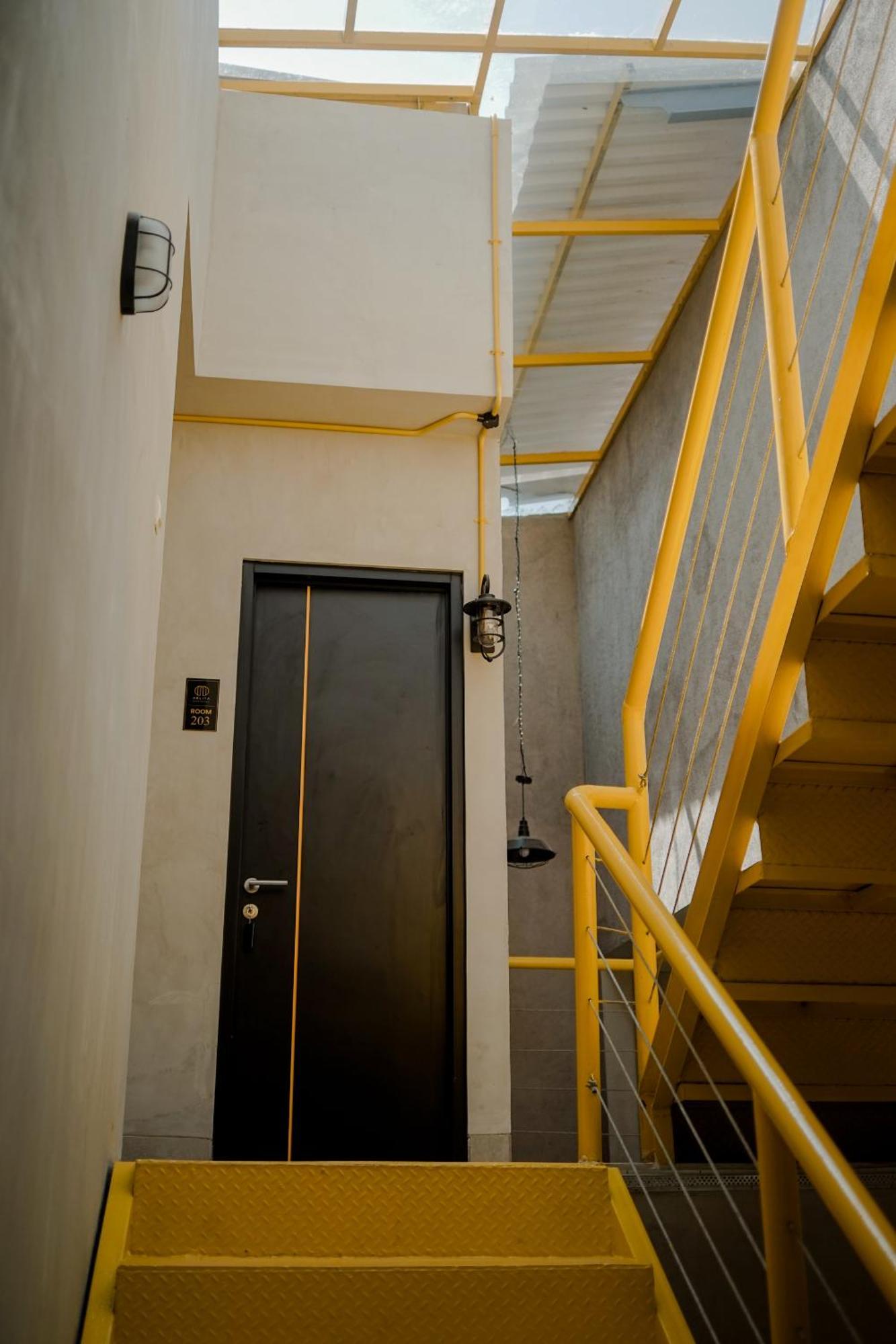 סיאנג'ור Arlita Guesthouse מראה חיצוני תמונה