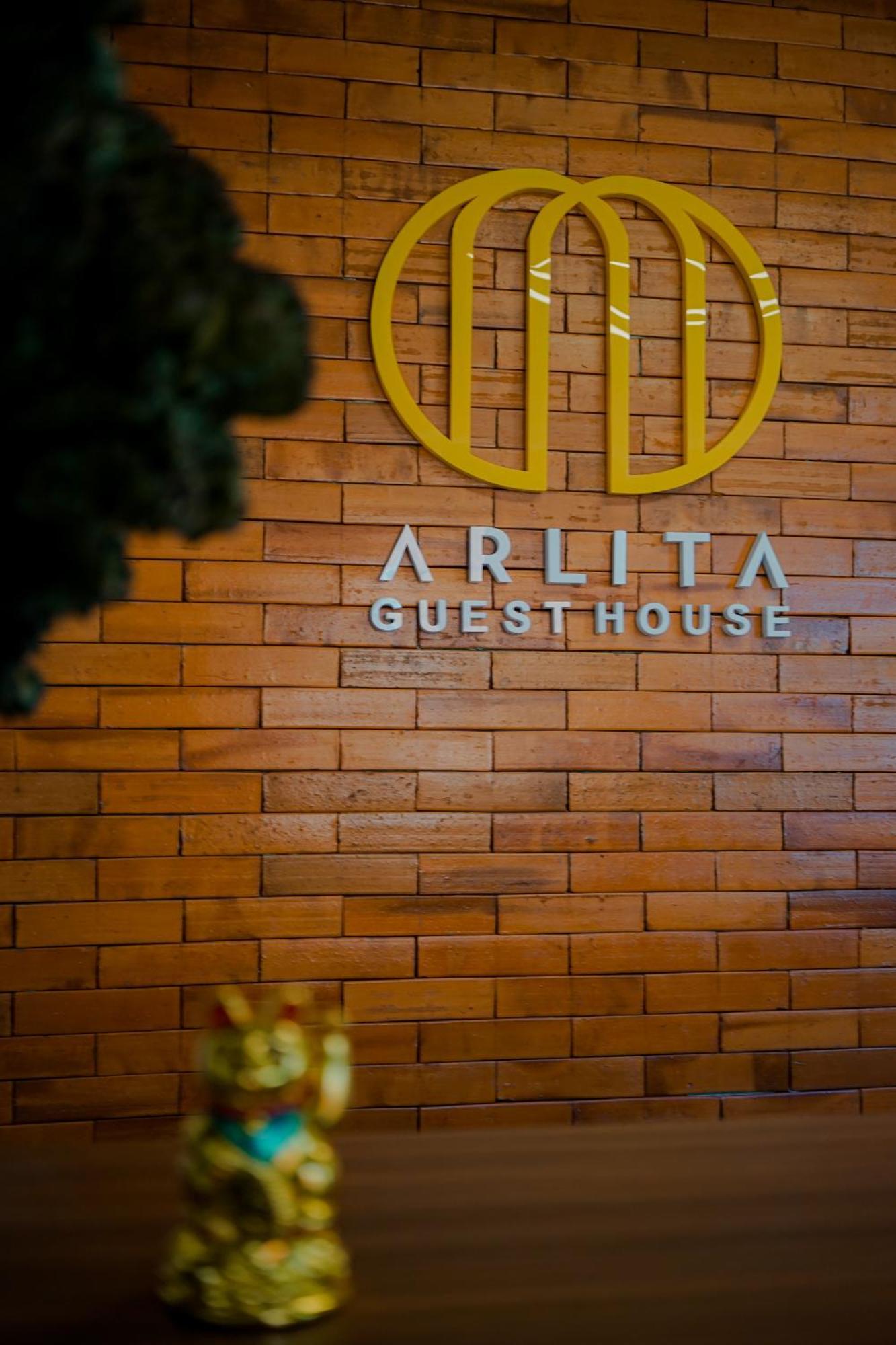 סיאנג'ור Arlita Guesthouse מראה חיצוני תמונה
